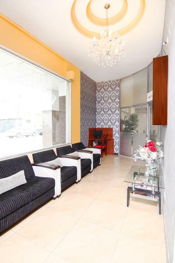 גוויאקיל Hotel Versailles Internacional מראה חיצוני תמונה