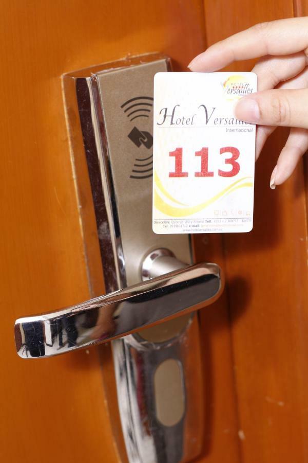 גוויאקיל Hotel Versailles Internacional מראה חיצוני תמונה